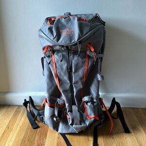 Mystery Ranch Women's Scree 33 - Gravel NWOT